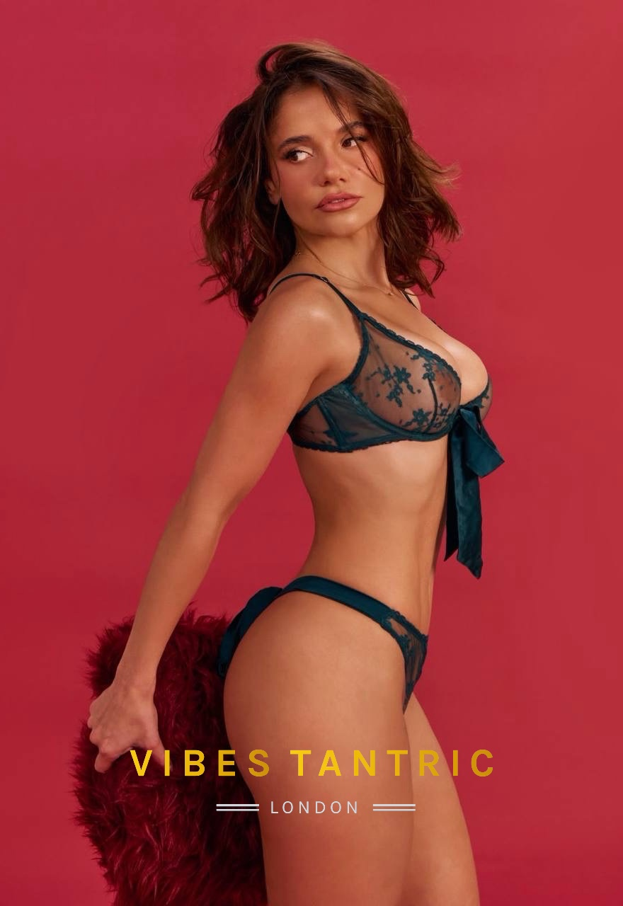 Leona - Image 7